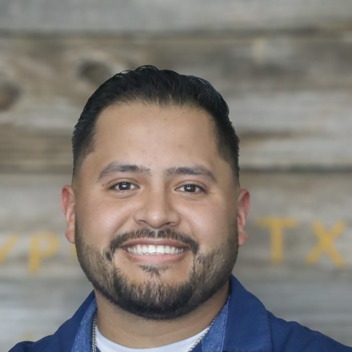 Dr. Bryan Valdez of Dynamic Sports & Family Chiropractic